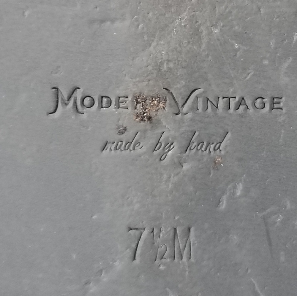 Modern Vintage Sandals - Picture 6 of 6